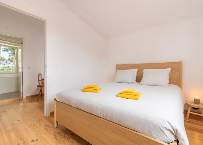 Poets Atelier * Oeiras