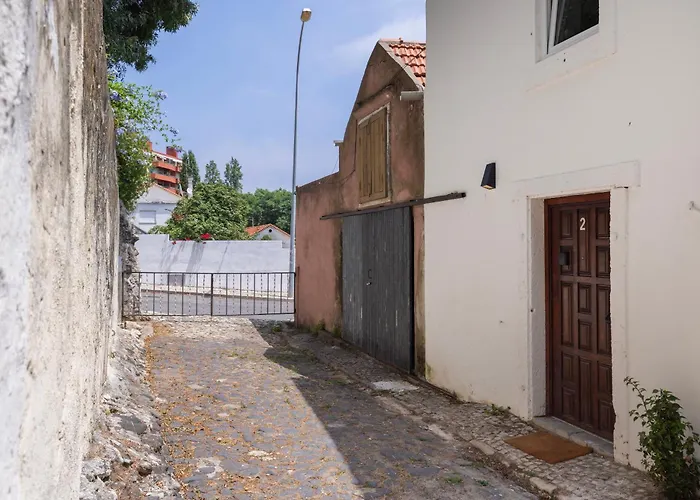 Poets Atelier Vila Oeiras