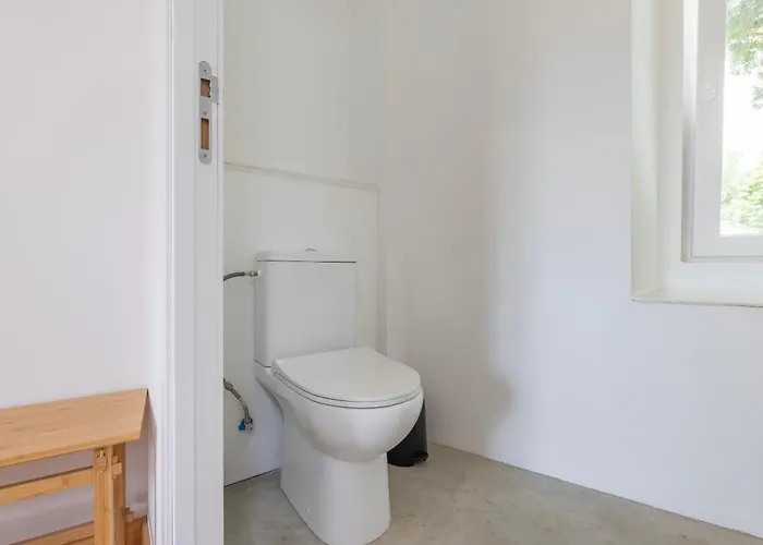 Poets Atelier Vila *