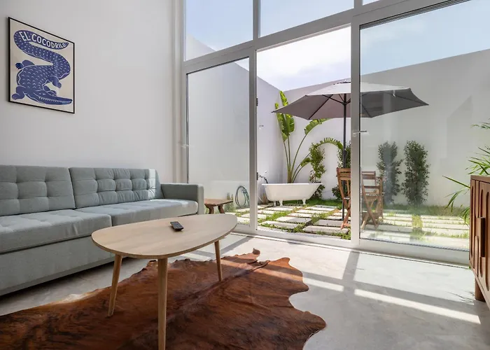 Poets Atelier * Oeiras