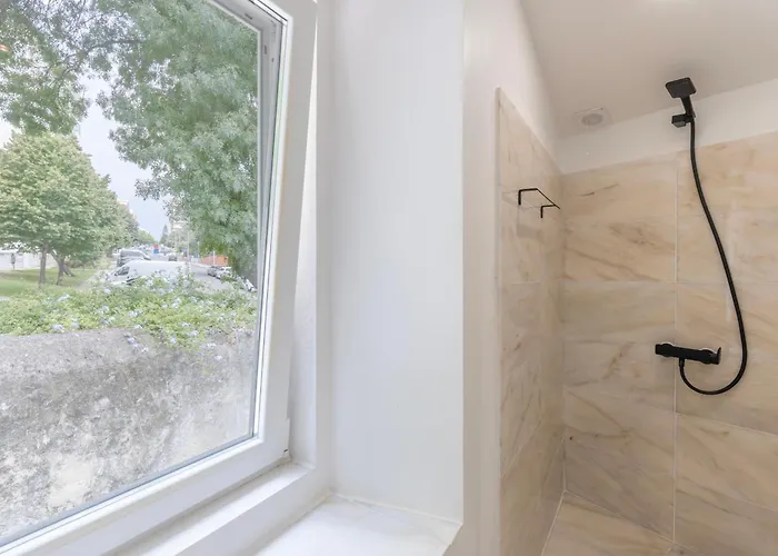 Poets Atelier * Oeiras